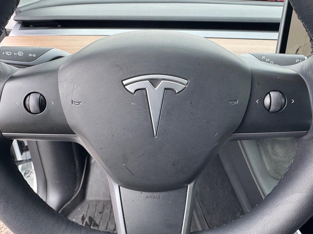 Used 2023 Tesla Model Y Long Range image 18