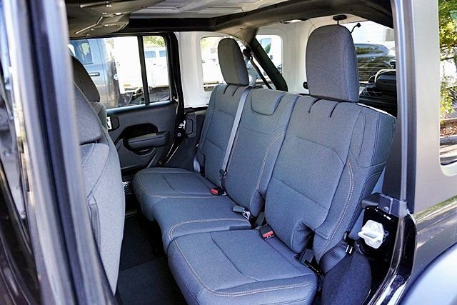 New 2026 Jeep Wrangler Unlimited Sport S image 21