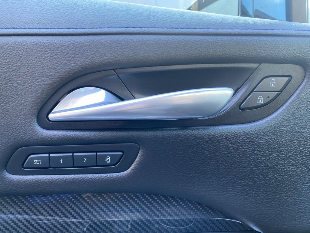 Used 2025 Cadillac XT4 Sport image 32