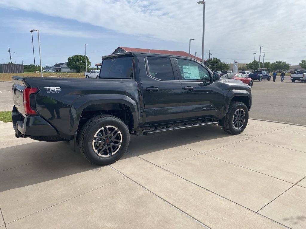 Used 2024 Toyota Tacoma TRD Sport image 3