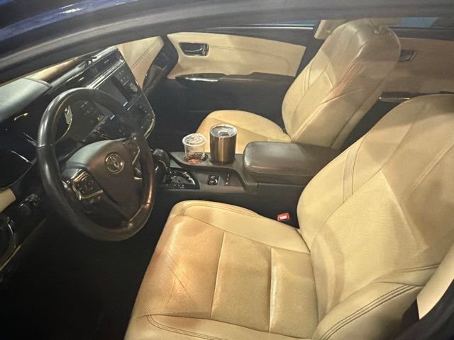 Used 2013 Toyota Avalon Limited w/ Technology Pkg FWD image 8
