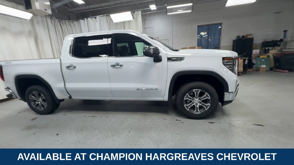 Used 2025 GMC Sierra 1500 SLT AWD/4WD image 2