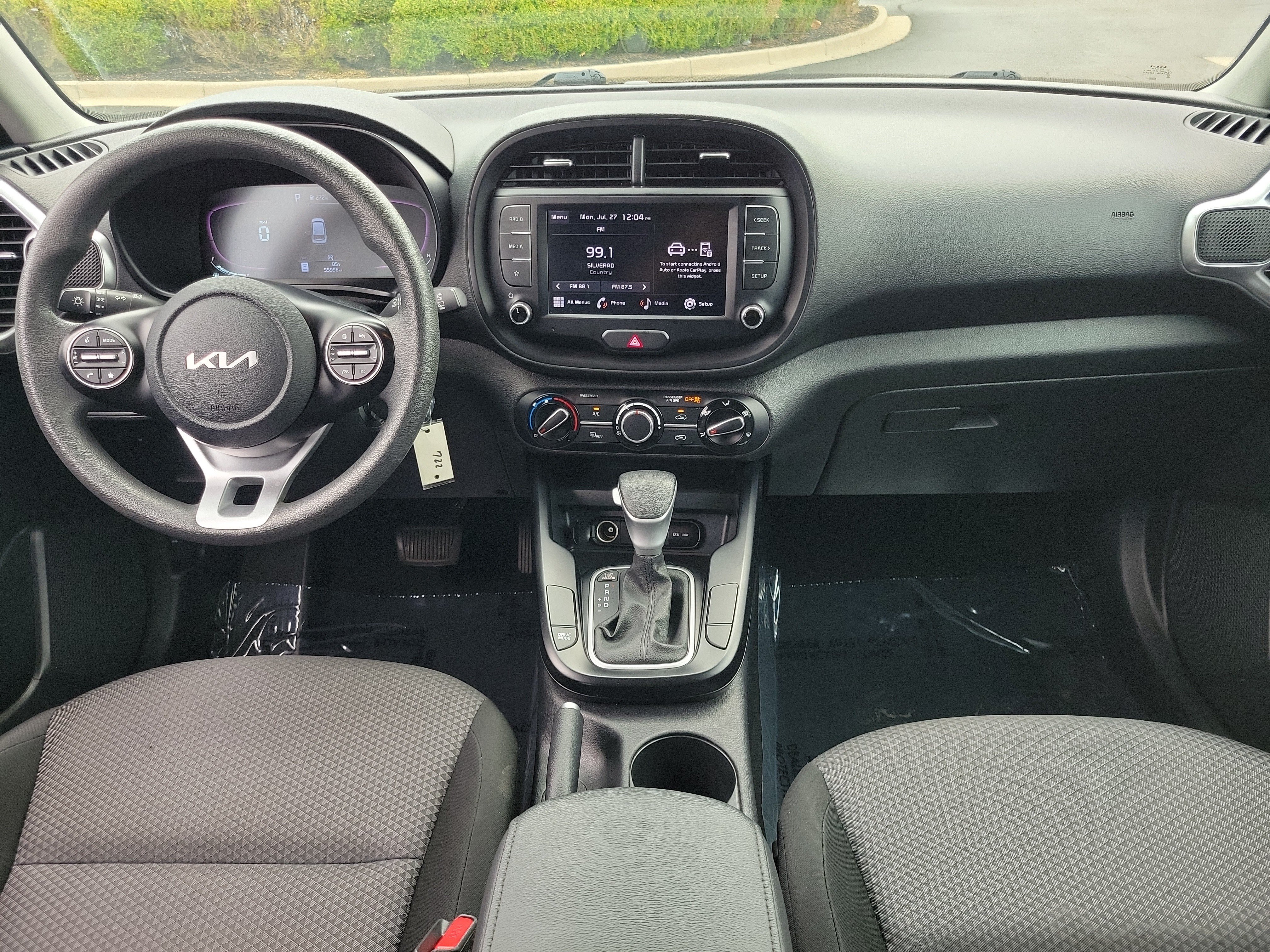 Used 2024 Kia Soul LX w/ Option Group 015 FWD image 9