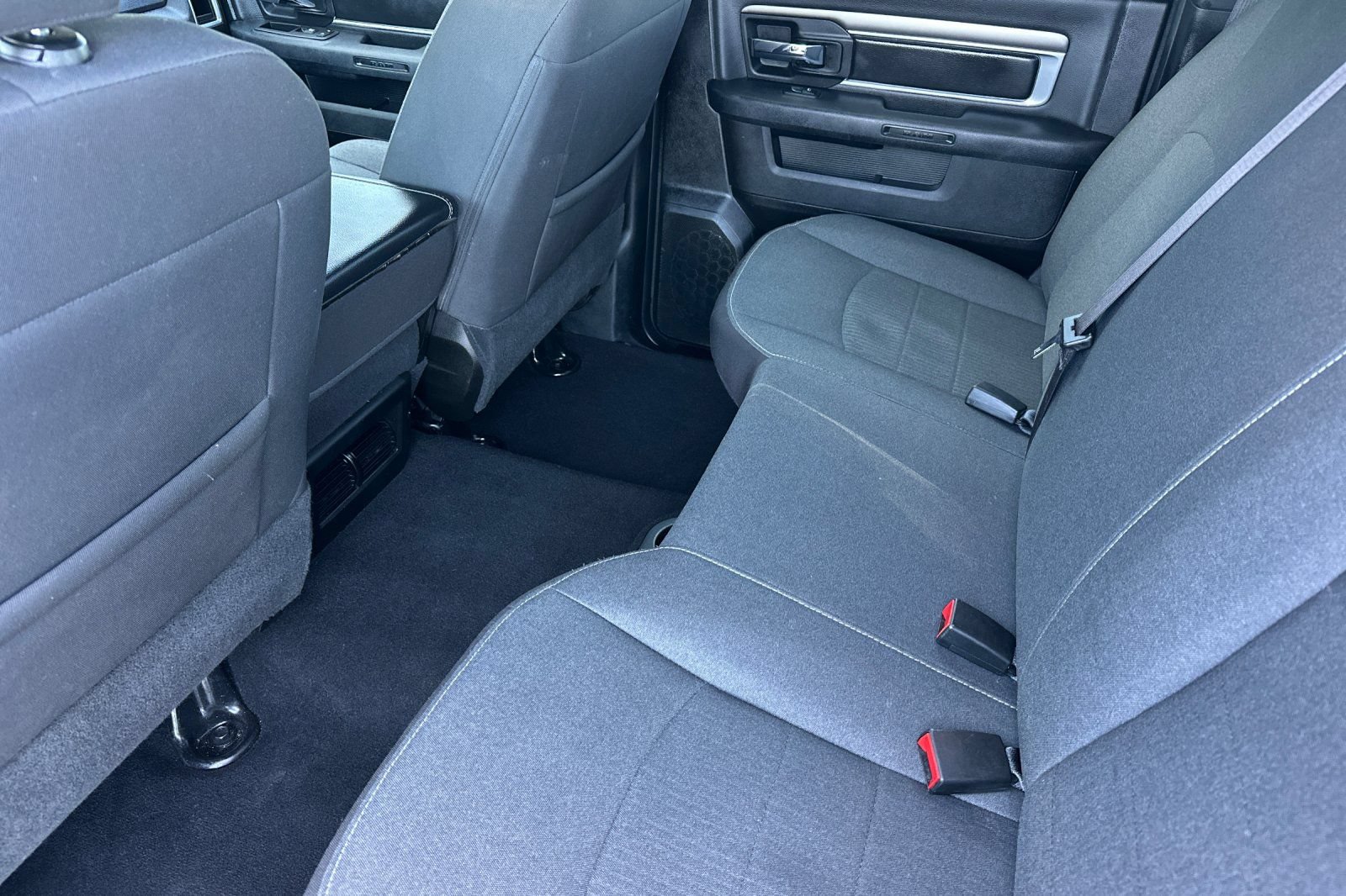 Used 2024 RAM 1500 Warlock AWD/4WD image 13