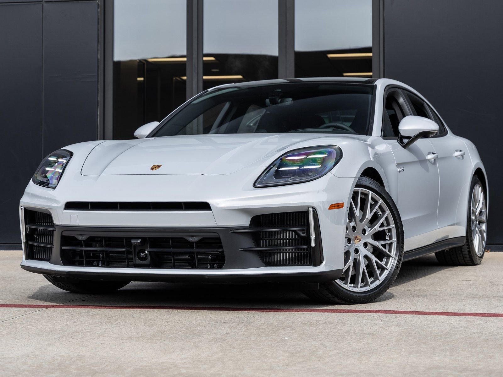 New 2026 Porsche Panamera 4 AWD/4WD image 1