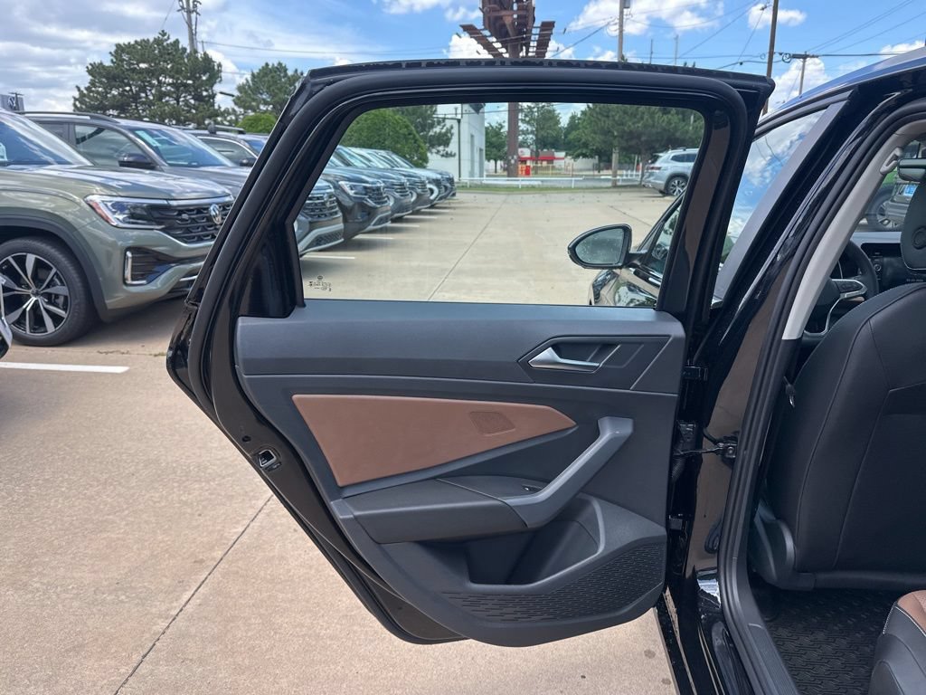 New 2026 Volkswagen Jetta SEL FWD image 11