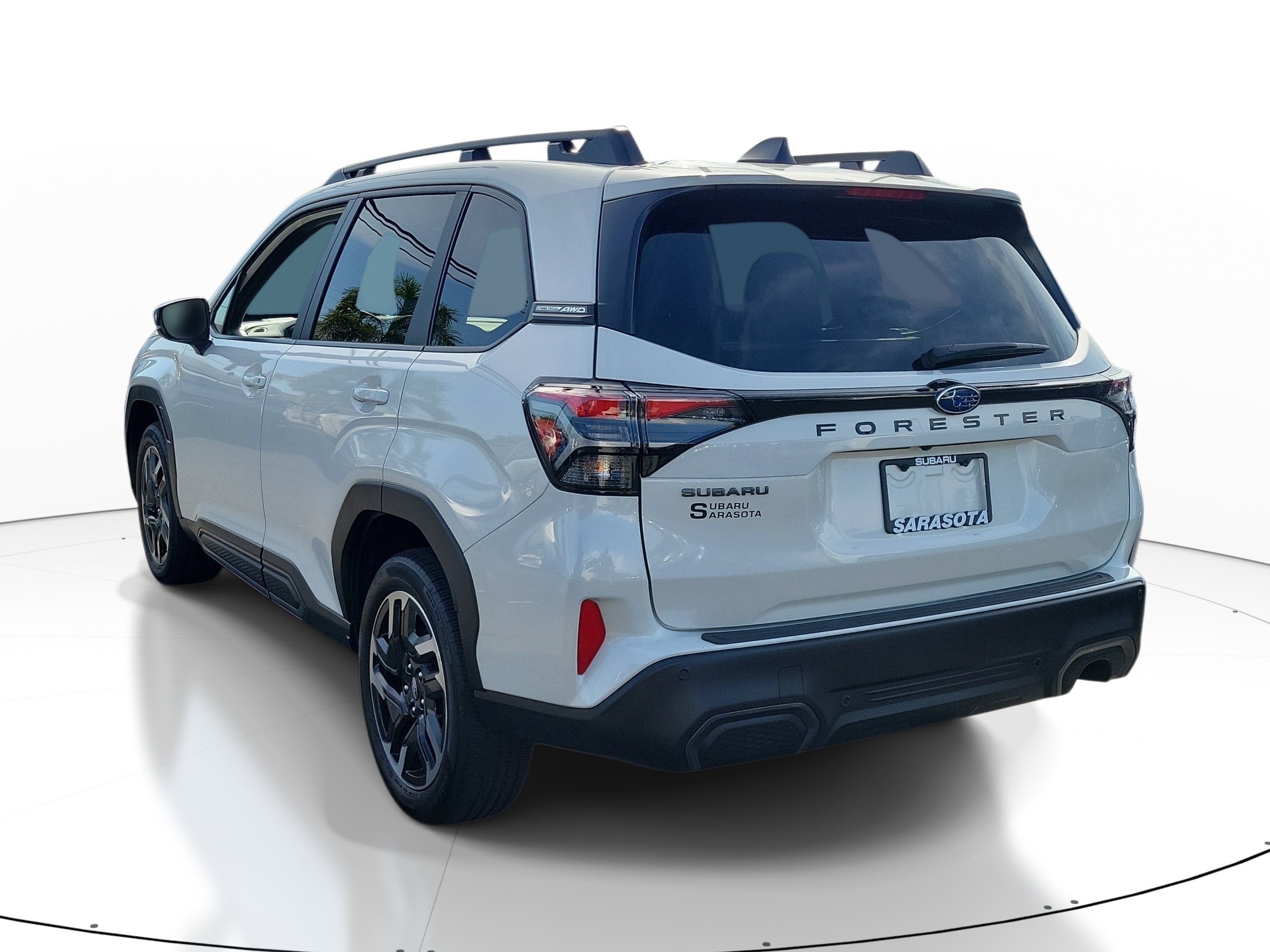 Certified 2025 Subaru Forester Limited AWD/4WD image 4