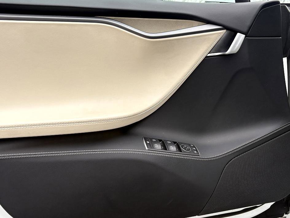 Used 2020 Tesla Model S Performance image 16