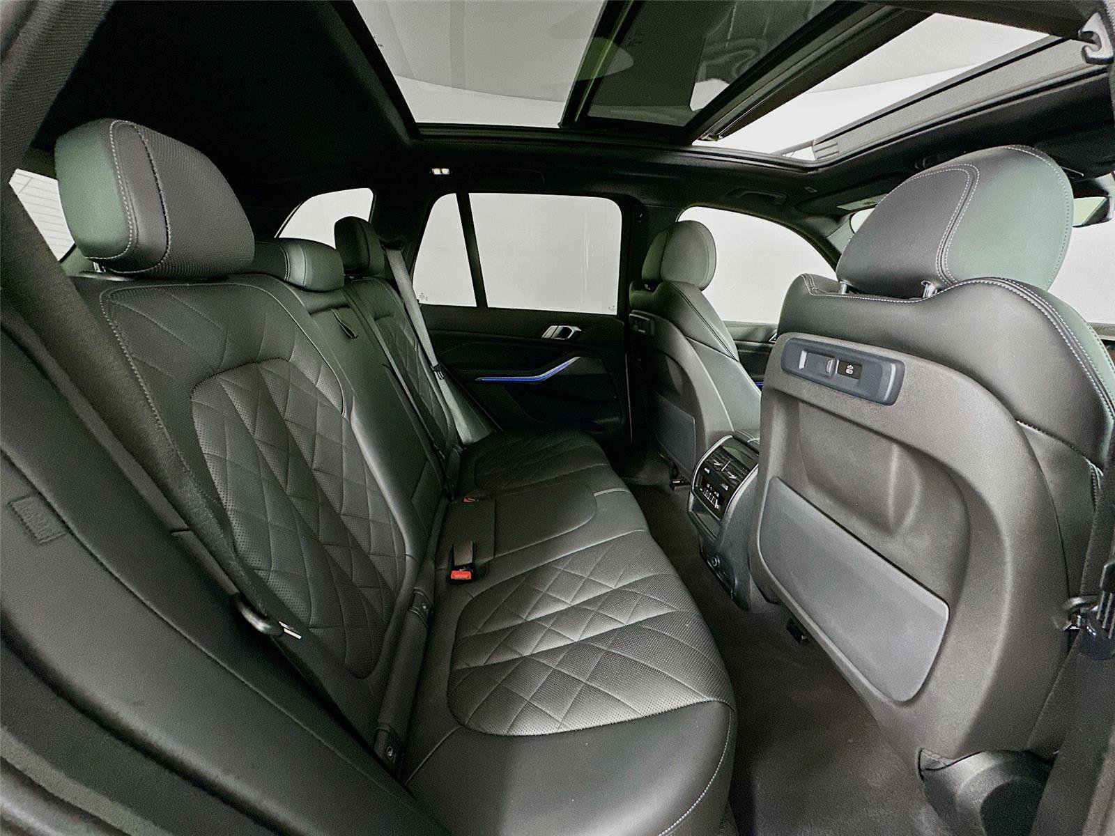 Certified 2023 BMW X5 xDrive40i w/ Premium Package image 28