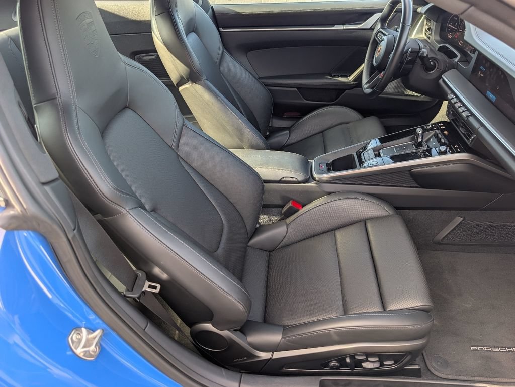 Used 2025 Porsche 911 Carrera S RWD image 17