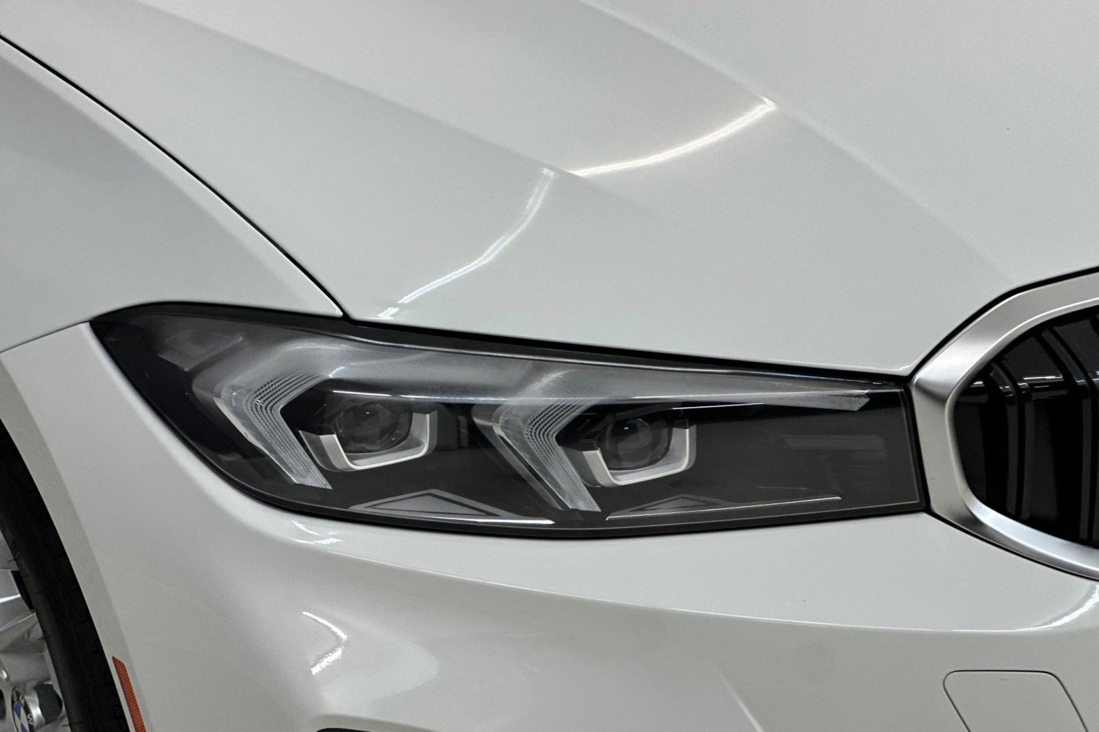 New 2026 BMW 330i Sedan image 10