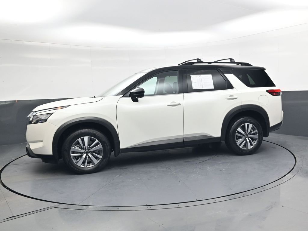 Used 2024 Nissan Pathfinder SL image 8