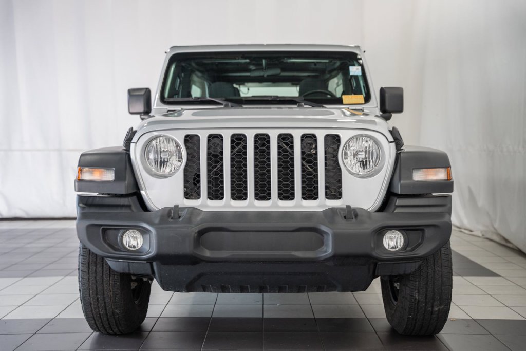 Used 2024 Jeep Wrangler Unlimited Sport AWD/4WD image 2