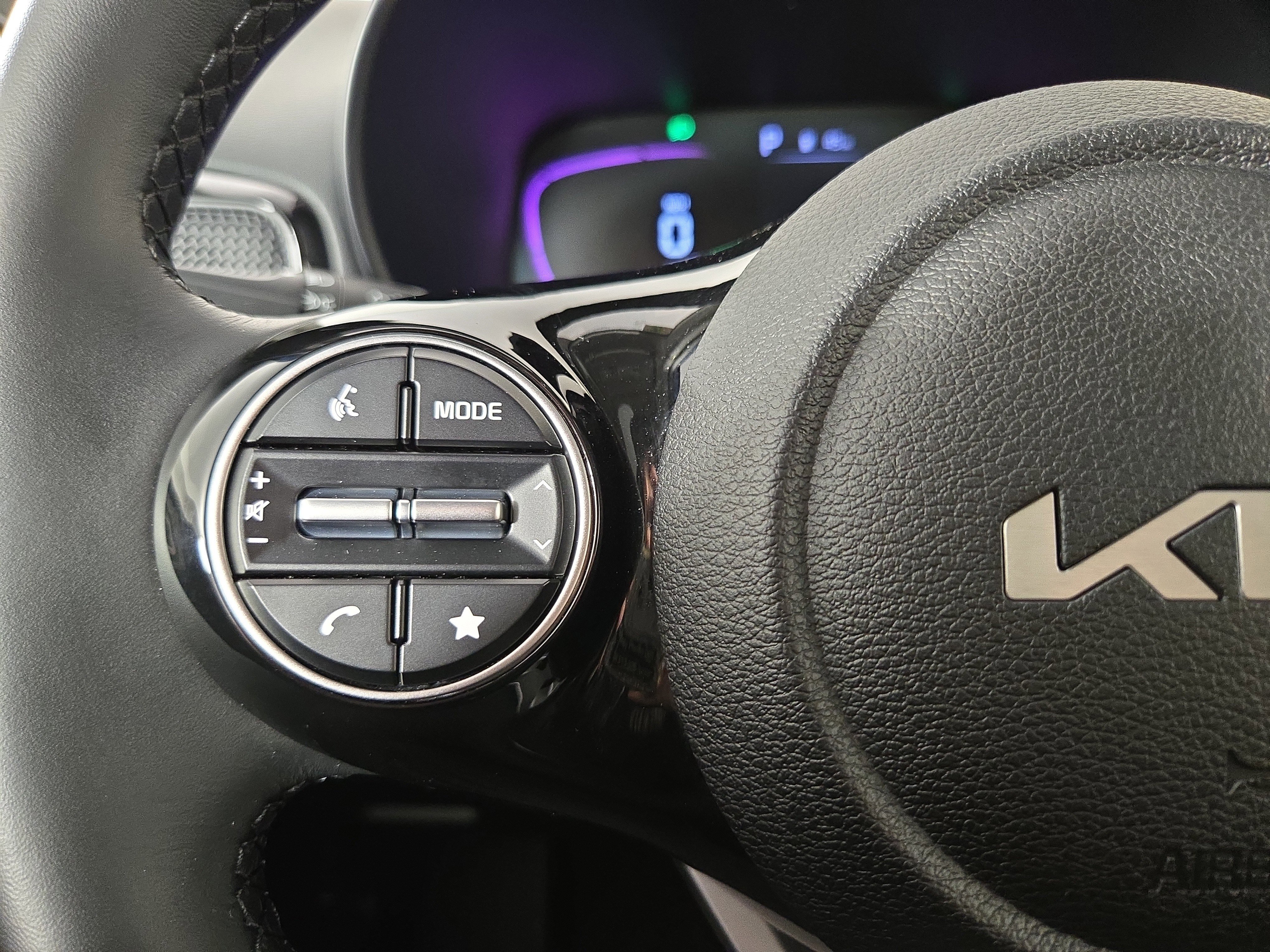 Used 2025 Kia Soul EX image 15