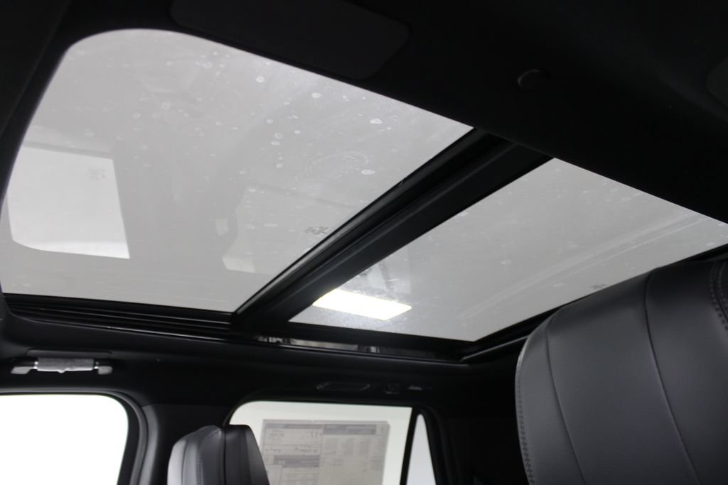 New 2027 Lincoln Navigator Reserve w/ Jet Appearance Package AWD/4WD image 59