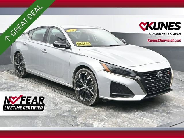 Used 2024 Nissan Altima 2.5 SR