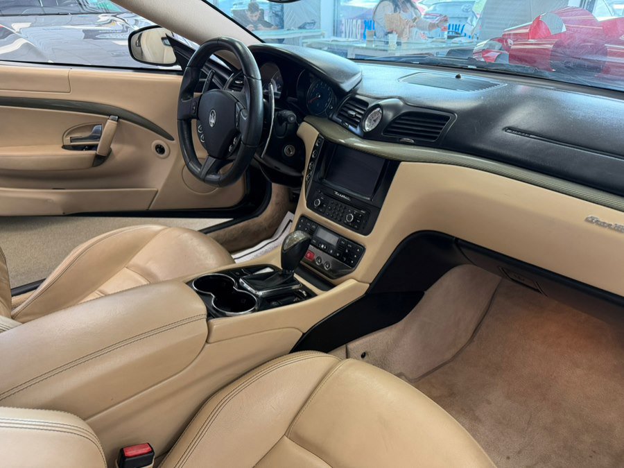 Used 2013 Maserati GranTurismo Sport RWD image 30