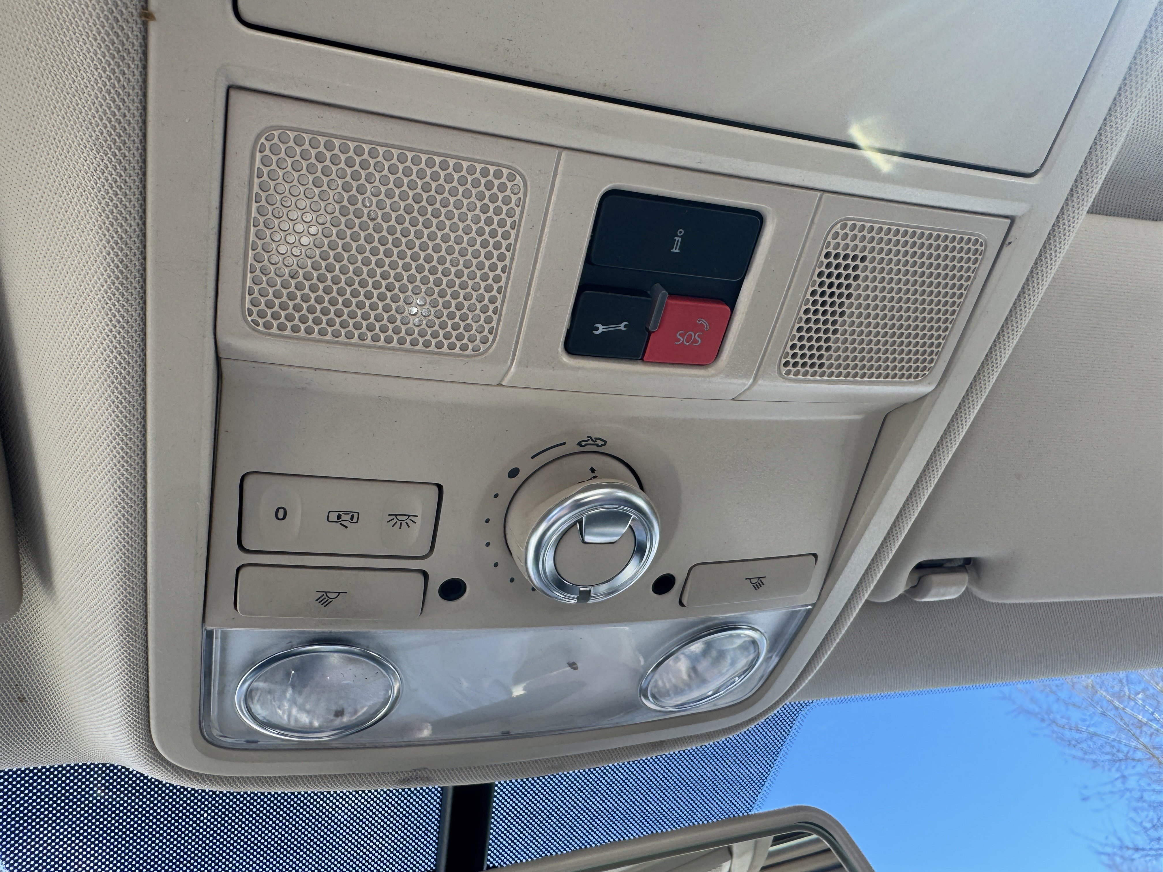 Used 2016 Volkswagen Jetta SEL w/ Lighting Package image 31