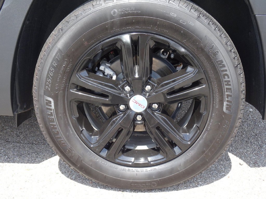 Used 2024 GMC Terrain SLE FWD image 26