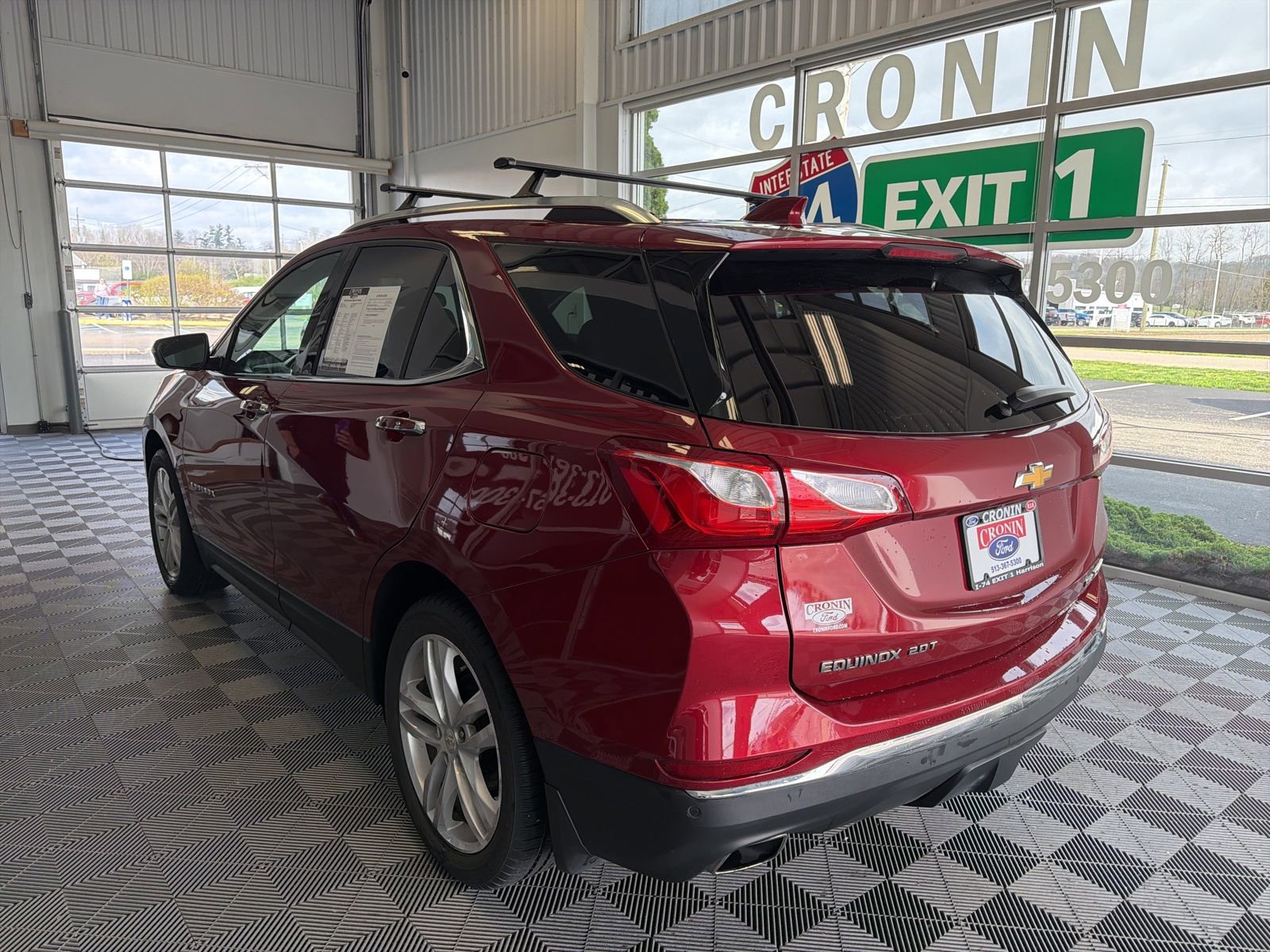 Used 2018 Chevrolet Equinox Premier image 4