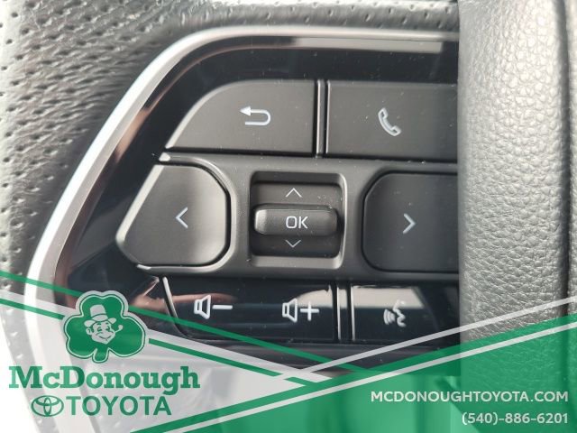 Certified 2024 Toyota Sequoia Platinum image 33