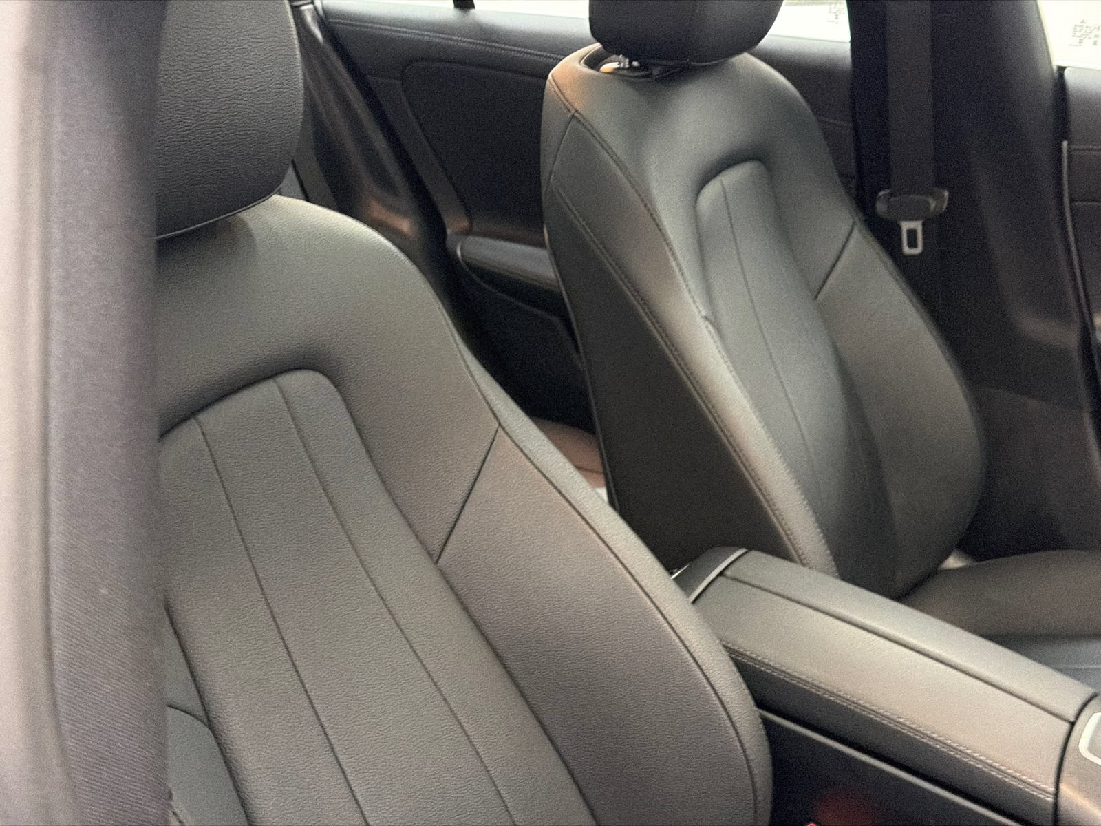 Used 2025 Mercedes-Benz CLA 250 image 9