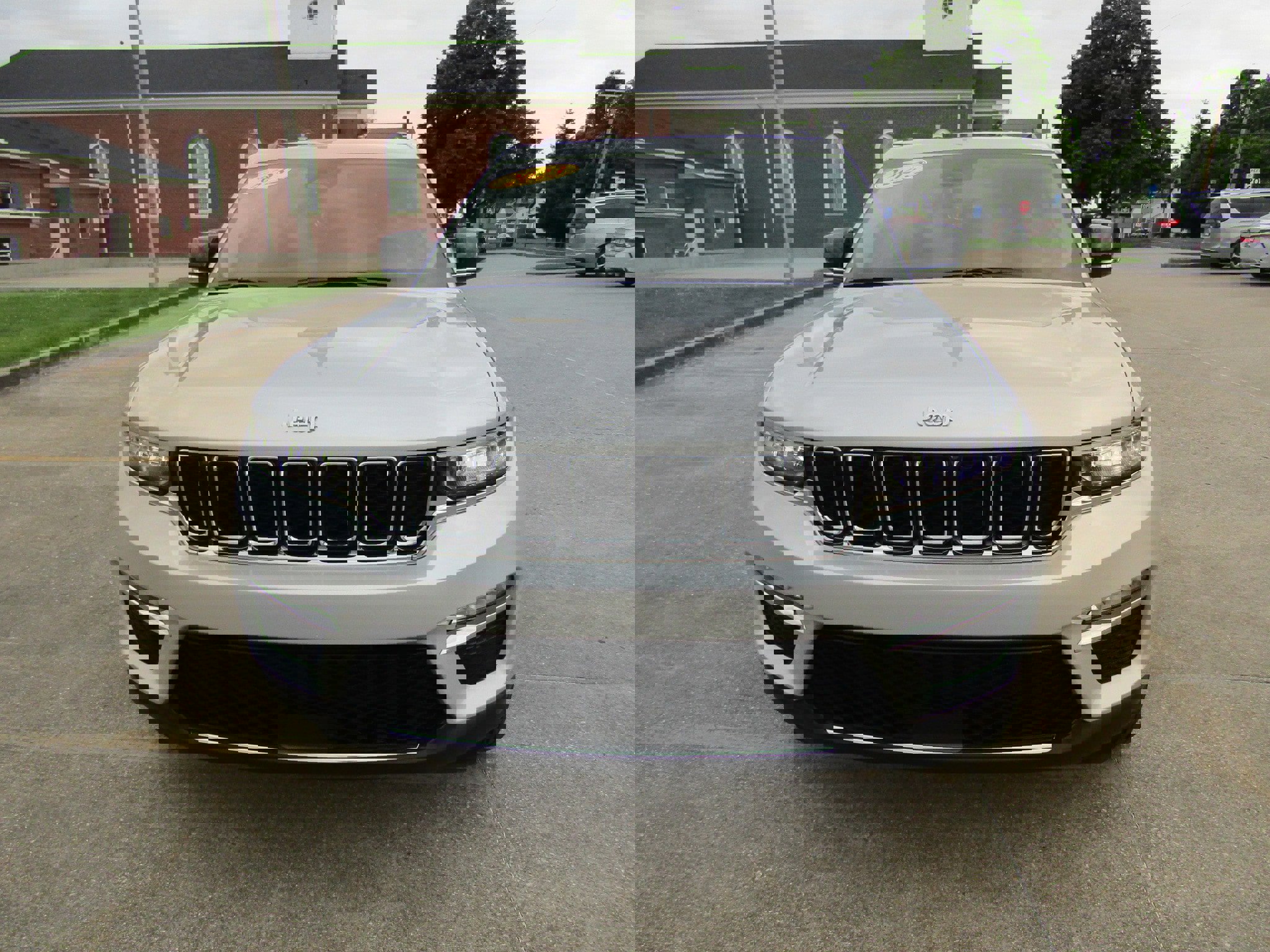 Used 2023 Jeep Grand Cherokee Limited w/ Trailer Tow Prep Group (B) image 7