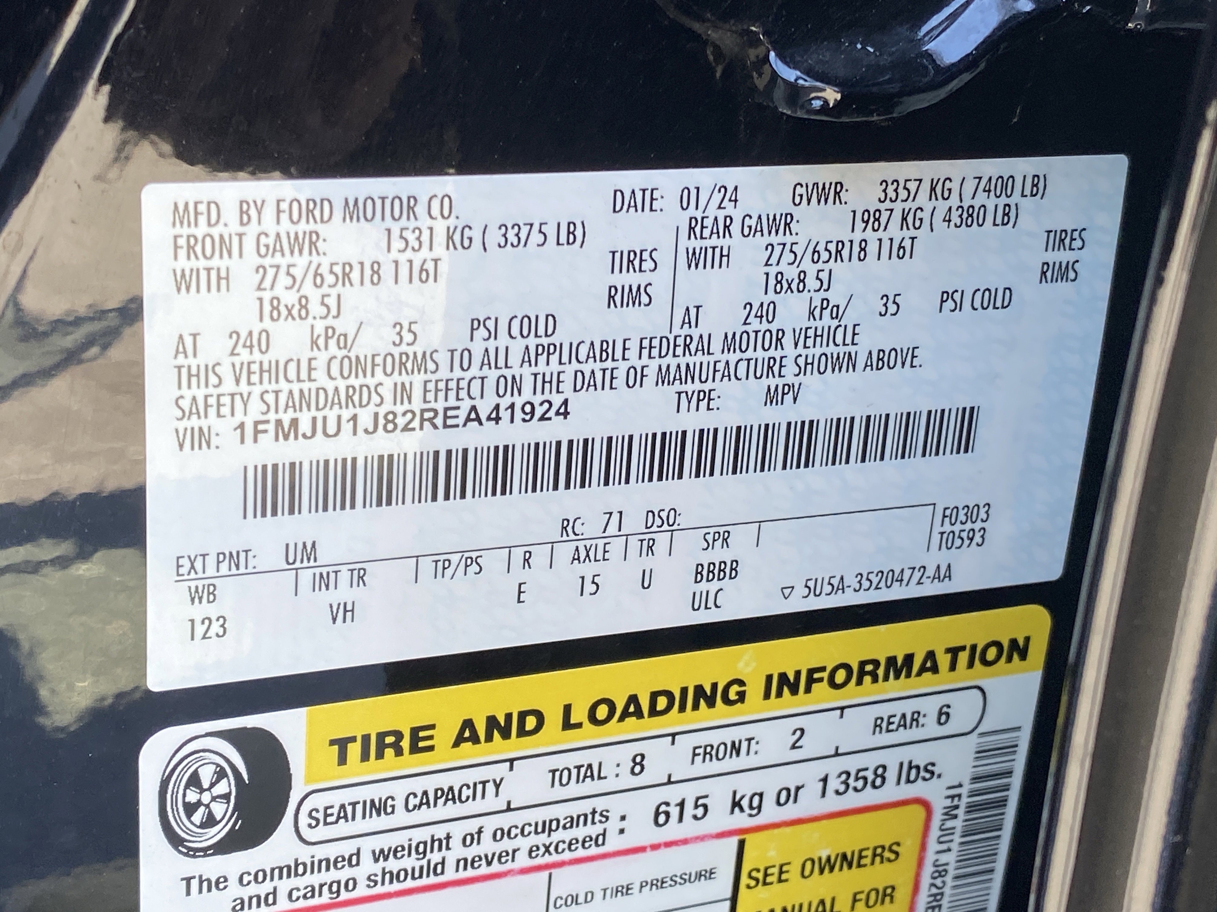 Used 2024 Ford Expedition XLT image 32