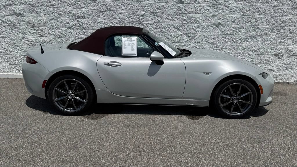 Used 2018 MAZDA MX-5 Miata Grand Touring RWD image 5