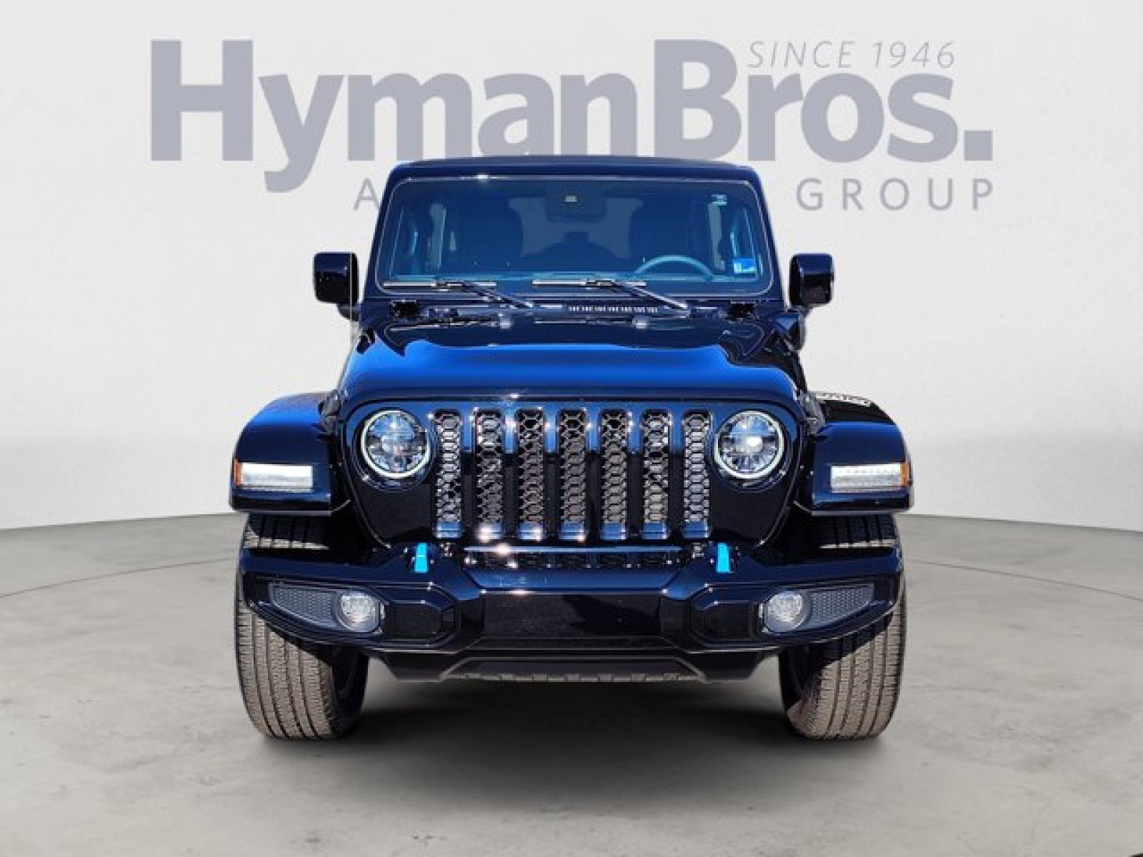 Used 2023 Jeep Wrangler Unlimited Sahara AWD/4WD image 8