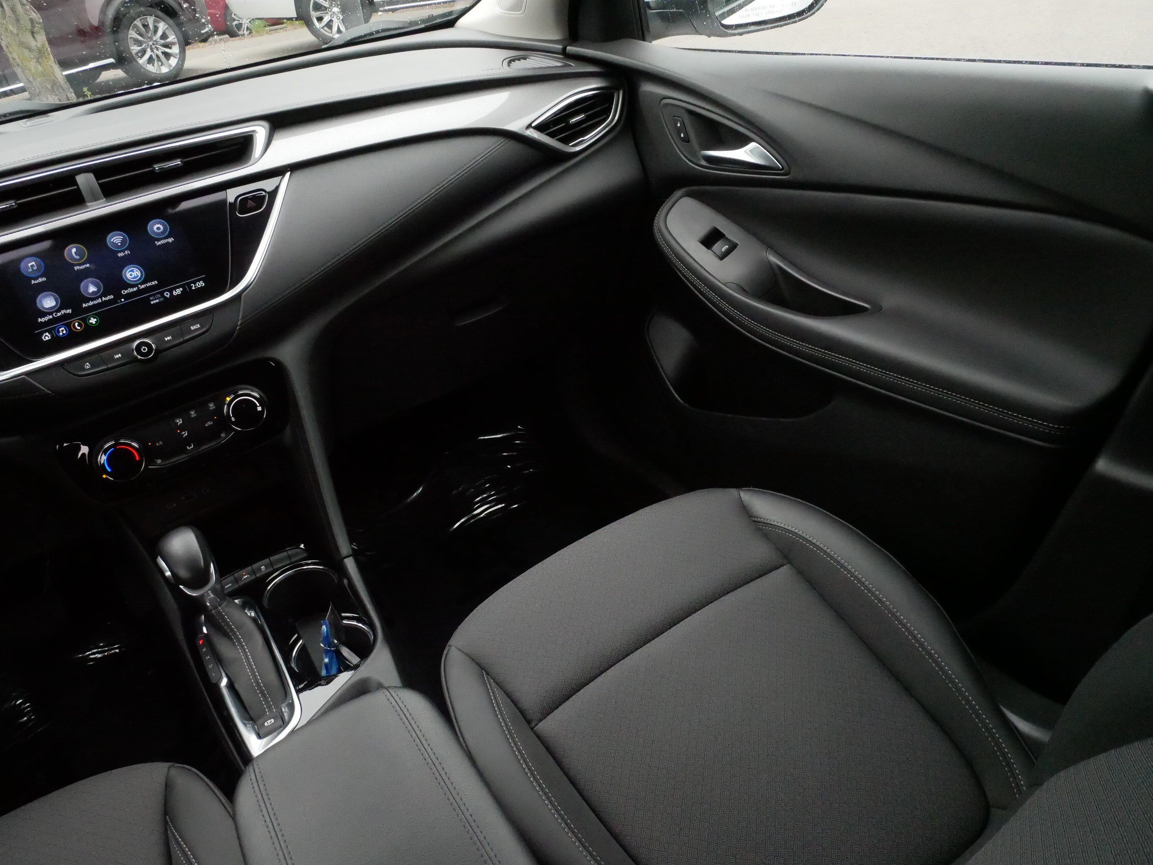 Used 2023 Buick Encore GX Preferred w/ Cold Weather Comfort Package AWD/4WD image 11