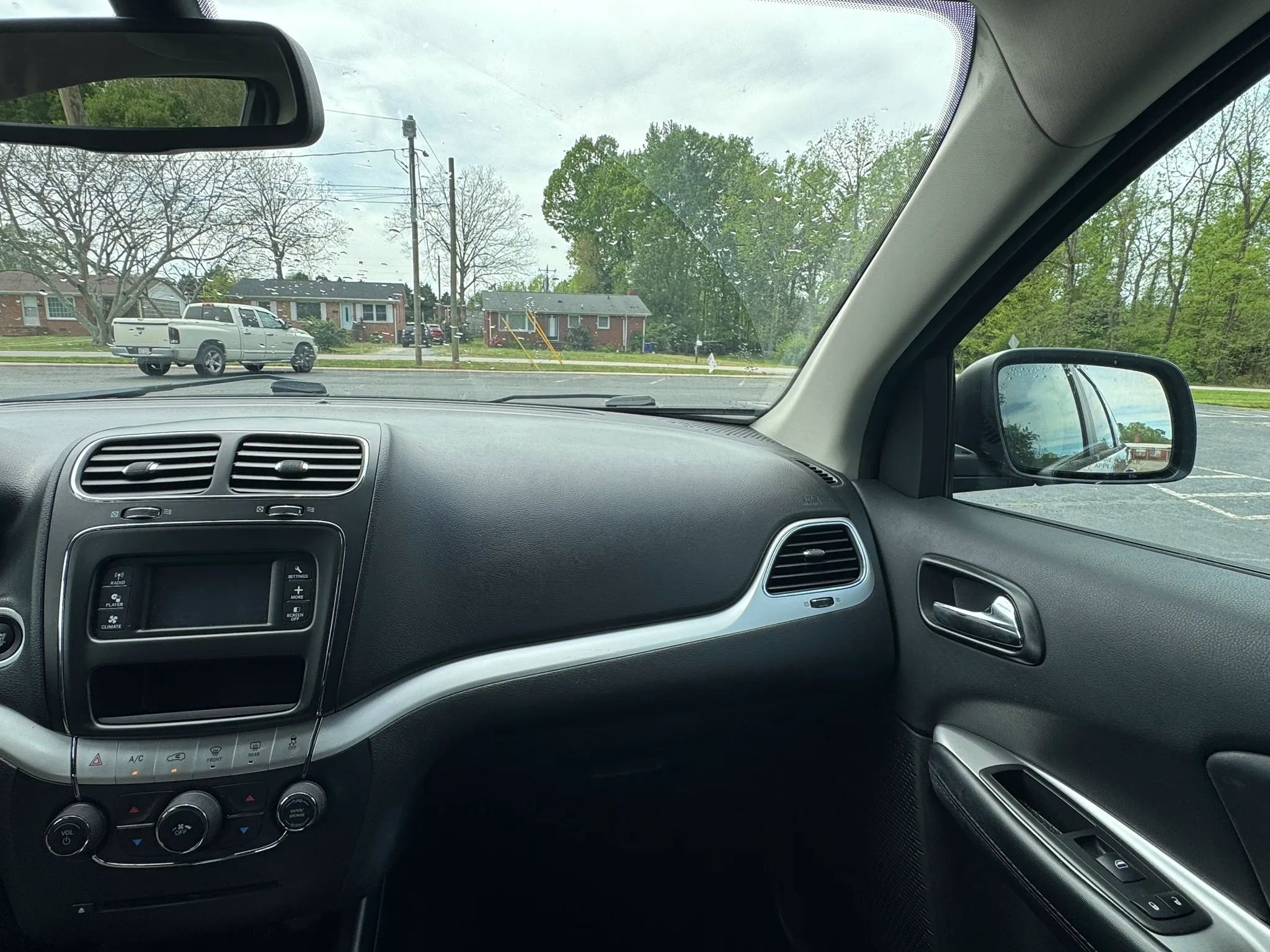 Used 2018 Dodge Journey SE w/ Popular Equipment Group FWD image 23