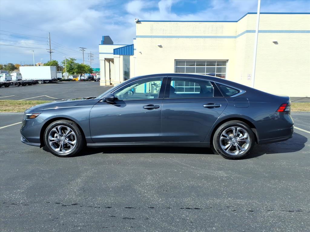 Used 2023 Honda Accord EX image 4