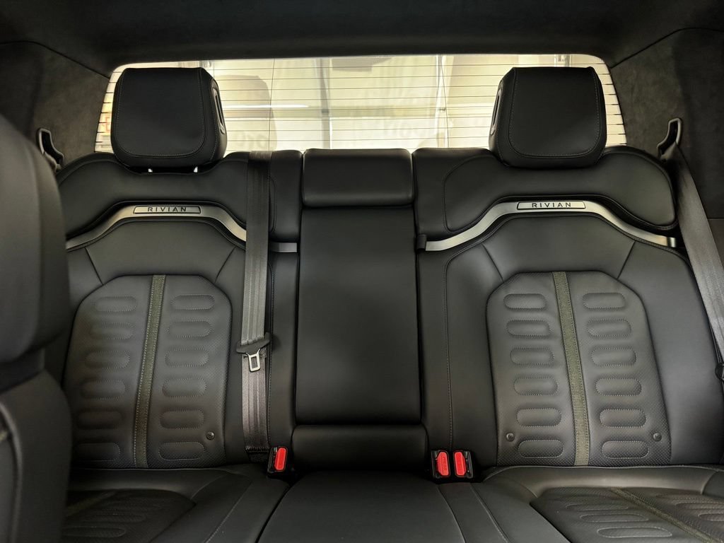 Used 2023 Rivian R1T Adventure AWD/4WD image 15