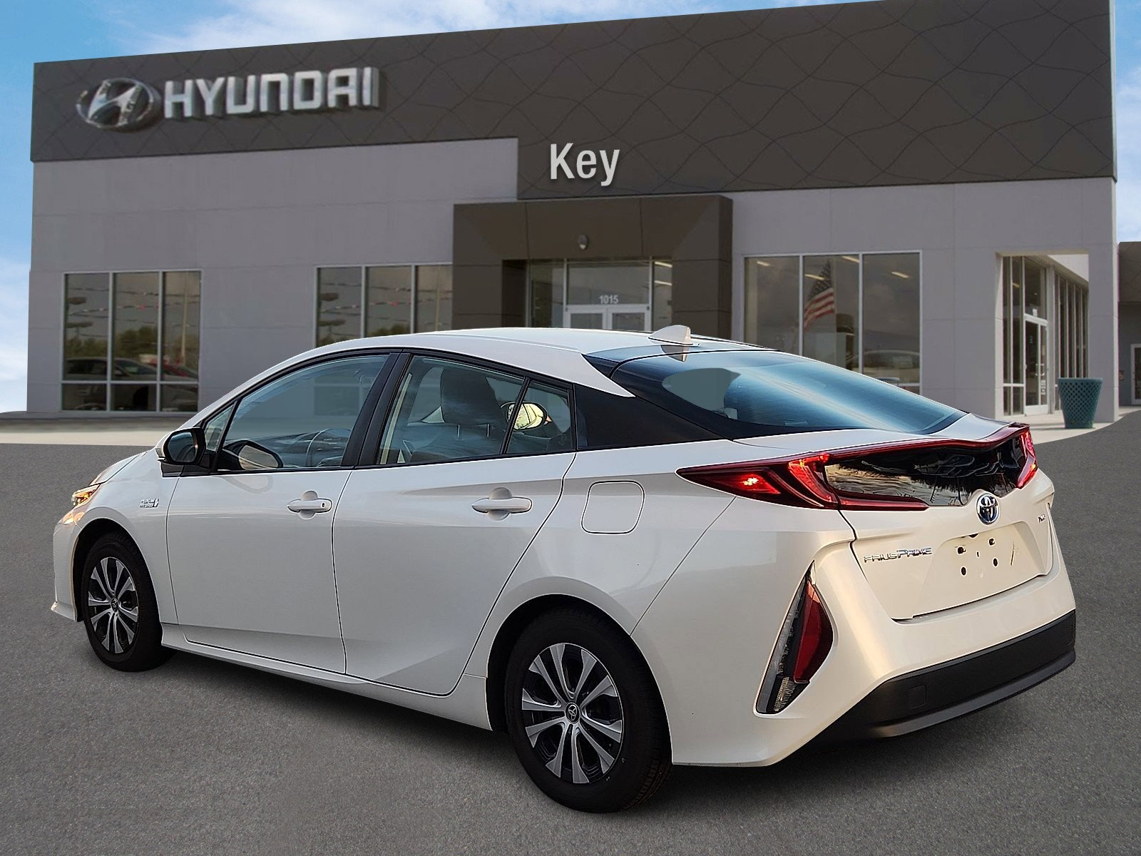 Used 2022 Toyota Prius Prime XLE image 5