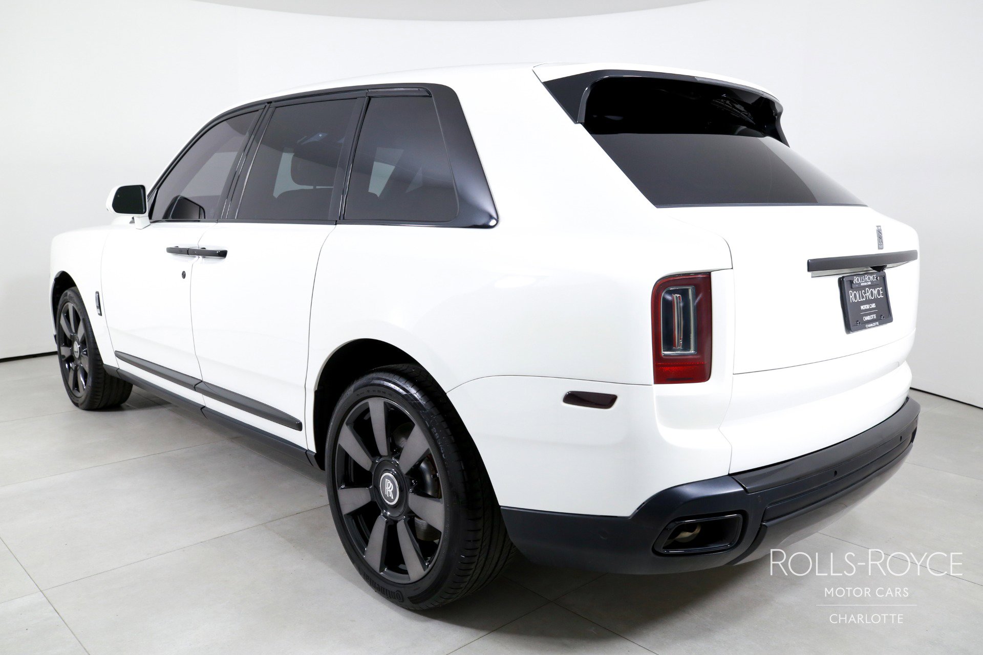 Used 2019 Rolls-Royce Cullinan image 8