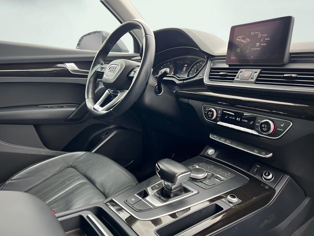 Used 2019 Audi Q5 2.0T Premium w/ Convenience Package image 26