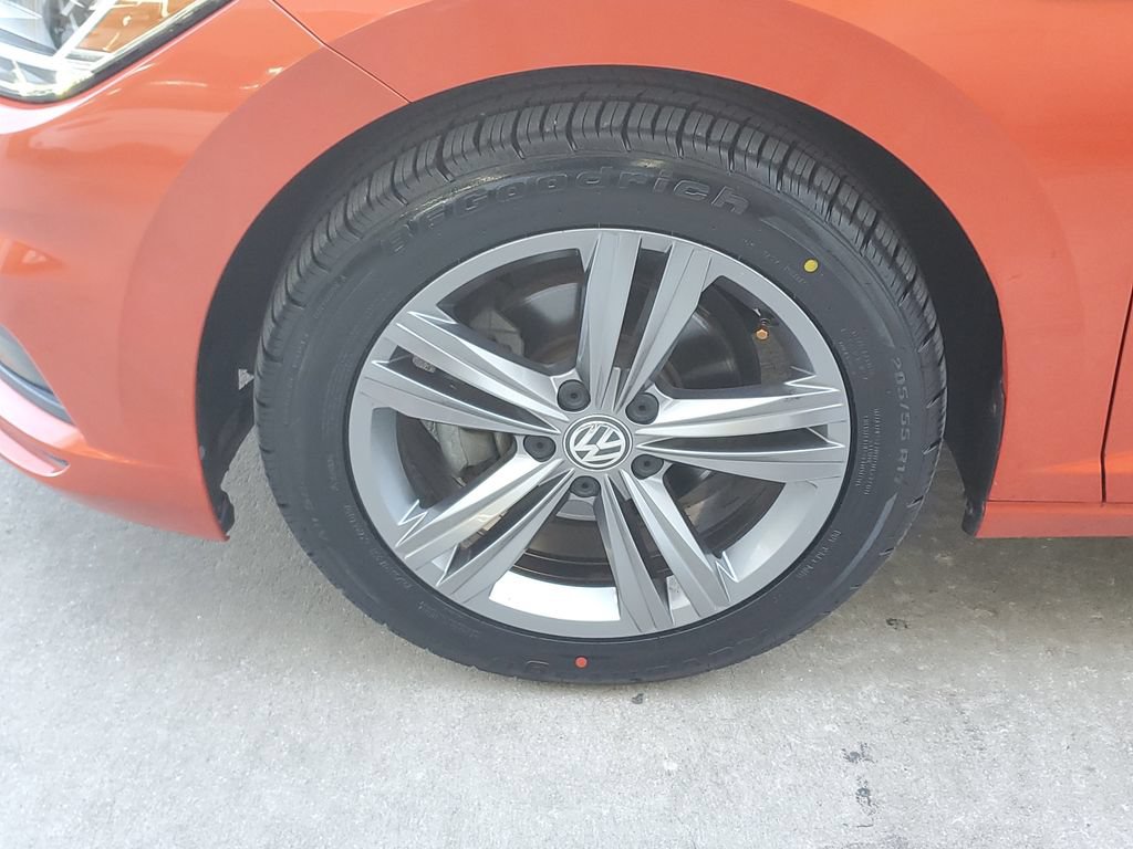 Certified 2020 Volkswagen Jetta R-Line FWD image 13