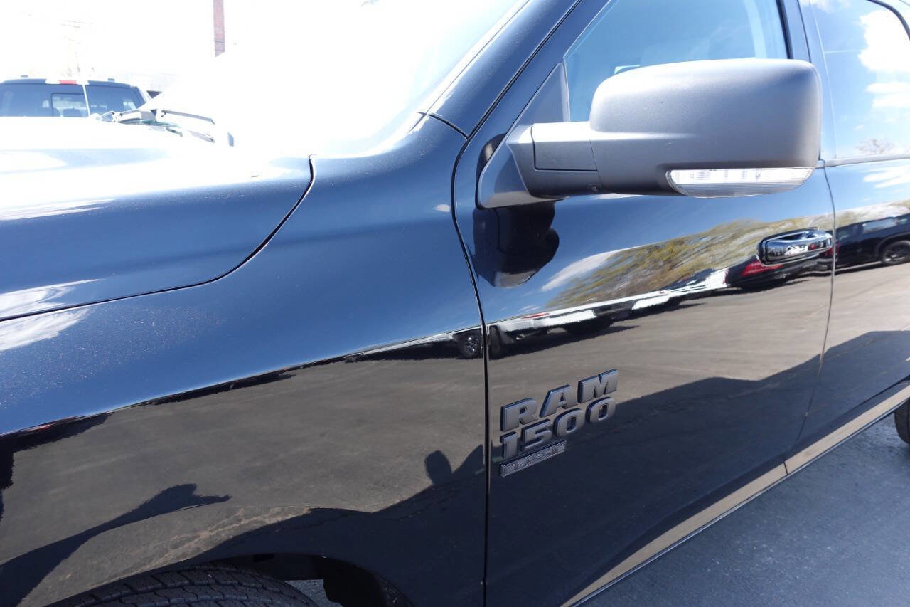 Used 2023 RAM 1500 Classic SLT w/ Electronics Convenience Group image 7