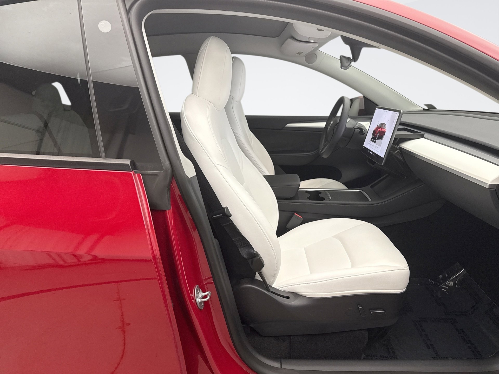 Used 2023 Tesla Model Y Long Range image 18