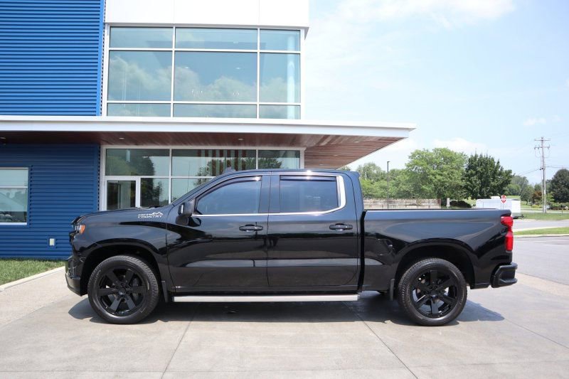 Used 2019 Chevrolet Silverado 1500 High Country w/ Technology Package image 5