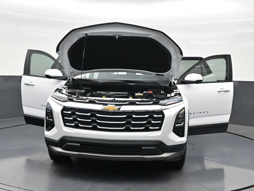 Used 2025 Chevrolet Equinox LT w/ Safety and Technology Package FWD image 40