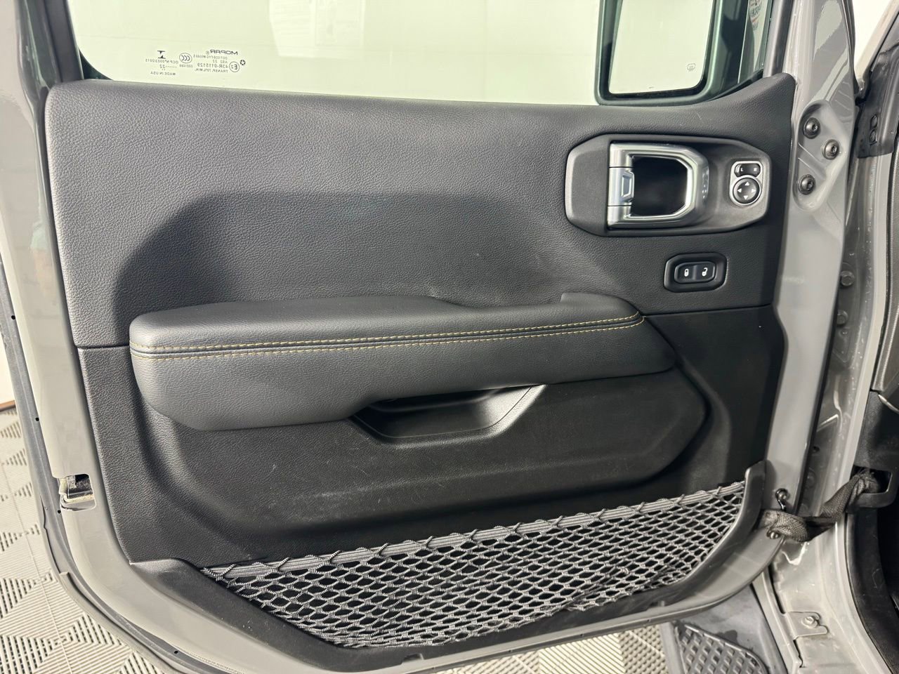 Used 2022 Jeep Gladiator Overland AWD/4WD image 8