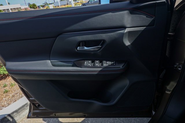 New 2025 Nissan Kicks SR image 23