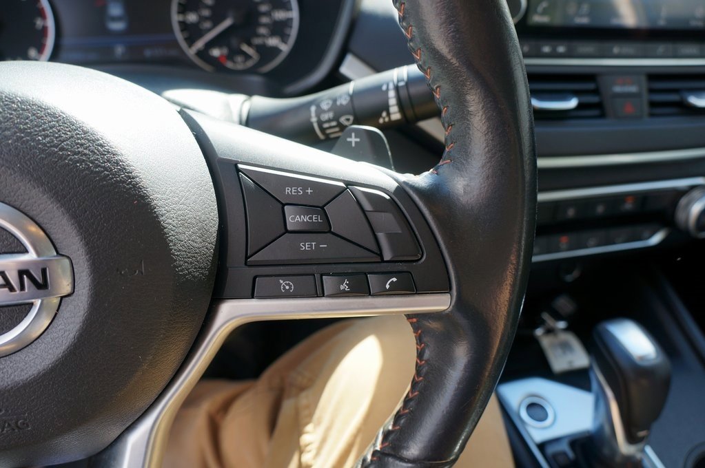 Used 2022 Nissan Altima 2.5 SR image 22