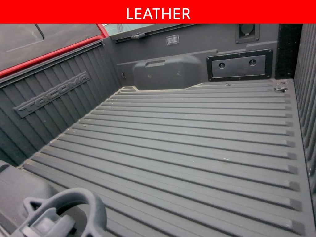 Used 2024 Toyota Tacoma TRD Off-Road w/ TRD Off Road Premium Package AWD/4WD image 5