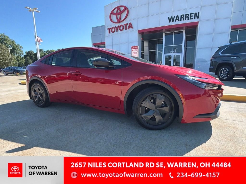 Used 2024 Toyota Prius LE FWD image 1