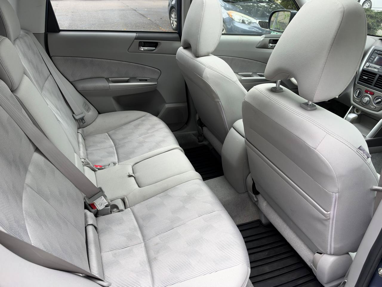 Used 2010 Subaru Forester 2.5X Premium AWD/4WD image 12