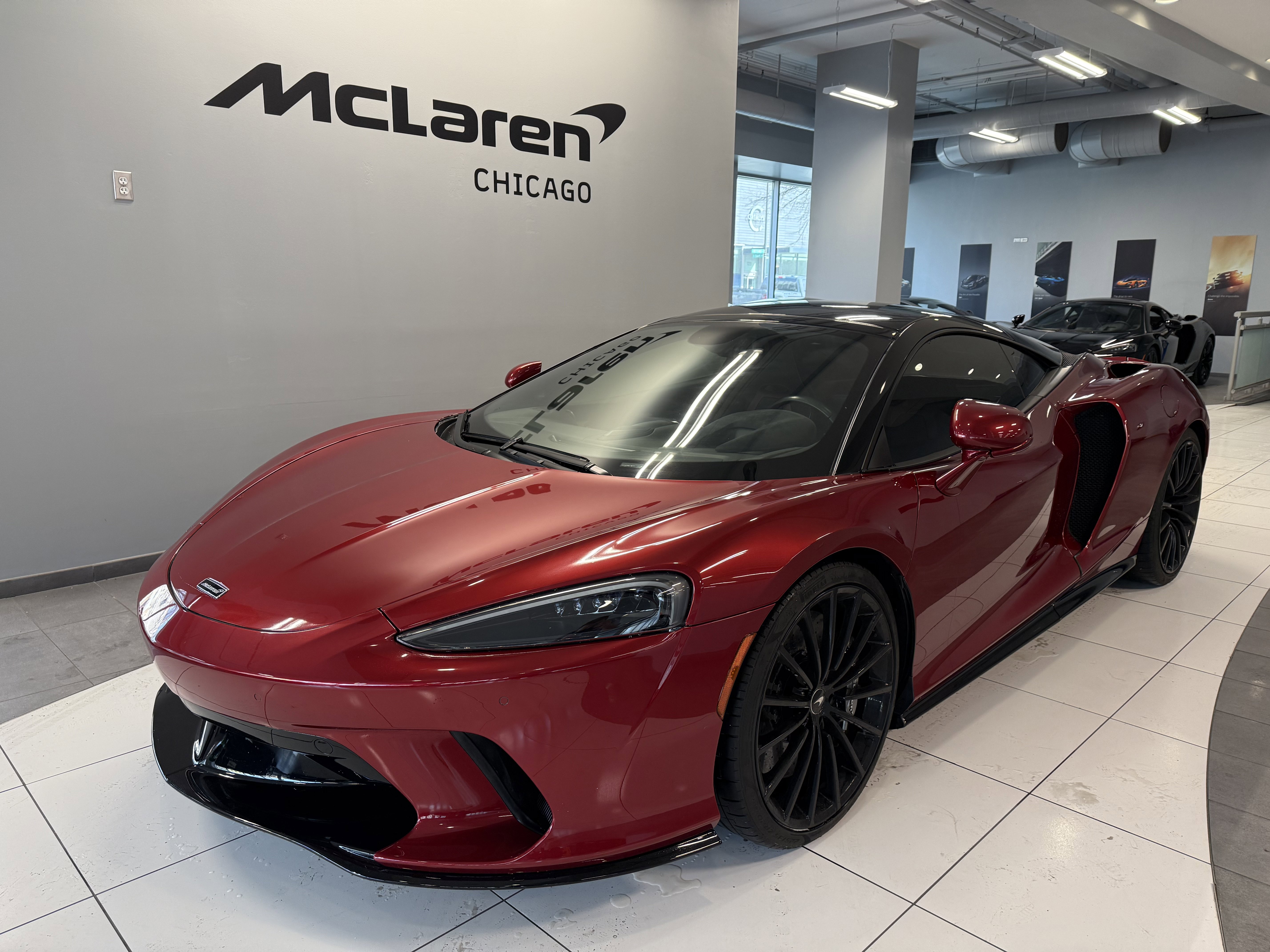 Used 2022 McLaren GT image 9