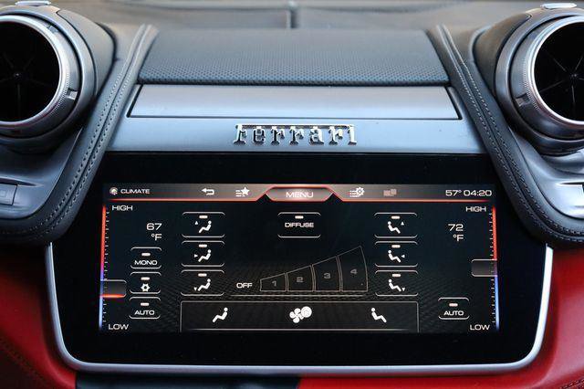 Used 2017 Ferrari GTC4Lusso AWD/4WD image 40